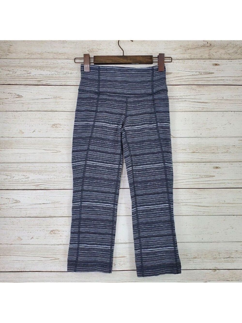 Lululemon Gather & Crow Crop II Womens Size 2 Cyber Black Deep Coal High Rise
